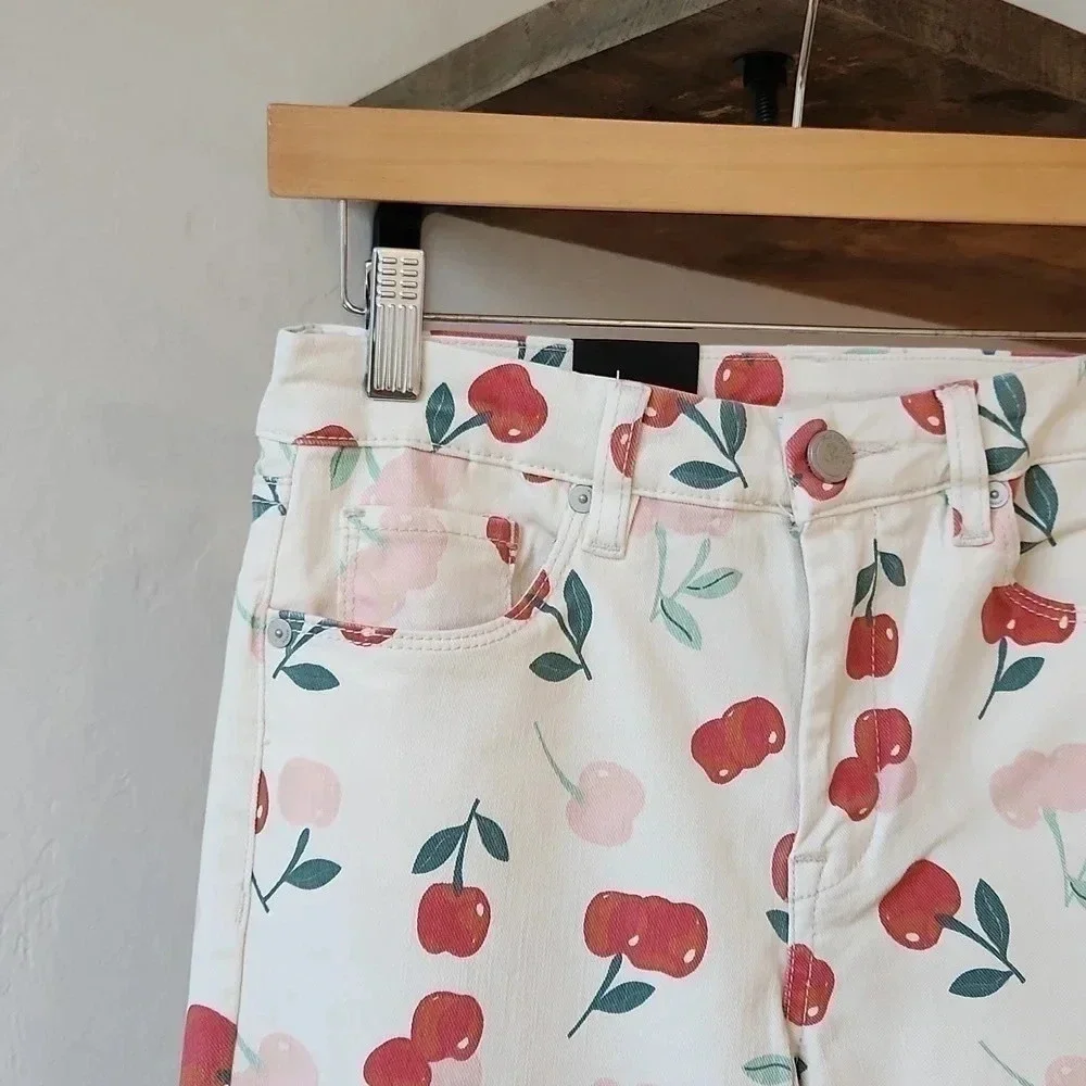 NWT ||FREE PEOPLE-BLANK NYC|| Cherry Print Jeans, Zippers At Ankle, White, Sz 27